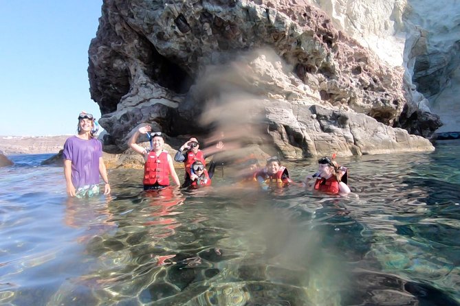 Santorini Stand-Up Paddle and Snorkel Adventure - Breakfast, bottled water, and small perks that actually help