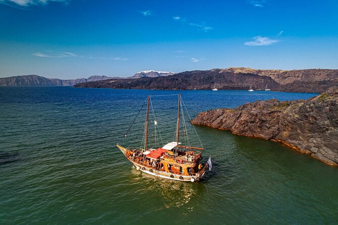 Santorini Sunset Cruise - Pickup and the one thing I would double-check