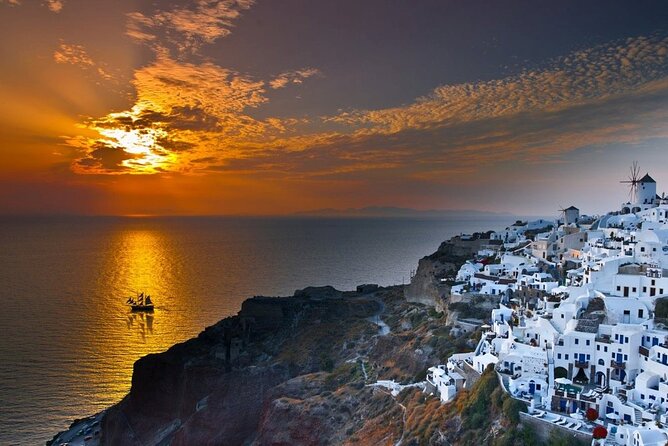 Santorini Sunset Dinner Cruise Including Nea Kameni Visit - Hotel pickup and timing: convenience with a caveat