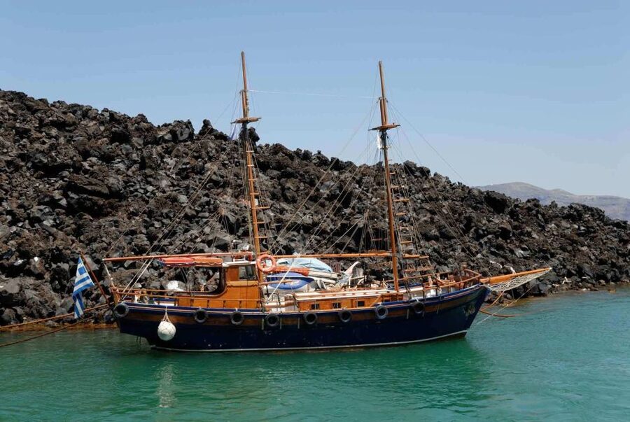 Santorini: Thirassia Islands and Volcano Guided Cruise - Key highlights worth clocking before you go