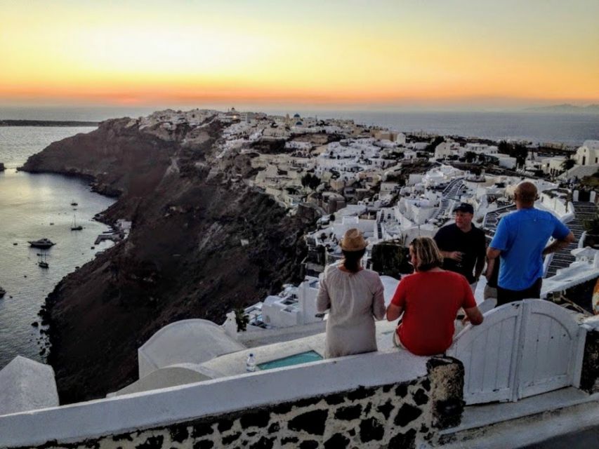 Santorini: Top Sights Small-Group Tour with Local Guide - Key things to know before you go
