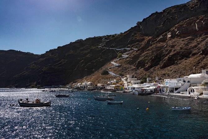 Santorini Tour of Caldera with Glass bottom Boat - The glass-bottom reef pass: photos of the seabed without submerging