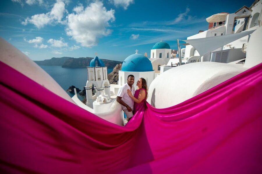 Santorini: Unique Flying Dress Photoshoot Experience - Location options: Oia first, but you can ask for a swap