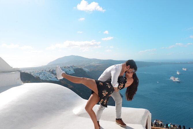 Santorini Vacation Photoshoot - The editing and fast delivery part you will care about later