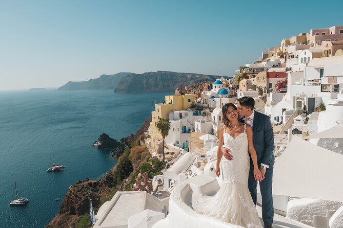 Santorini Vacation Photoshoot - Weather, crowds, and choosing the right time window