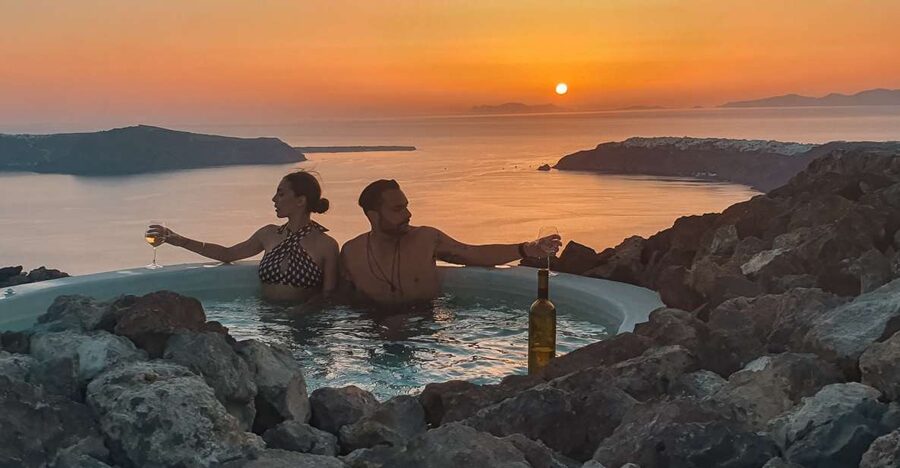 Santorini: Volcanic Hot-Tub Experience with Caldera Views - What to Bring So You’re Not Hunting for Stuff