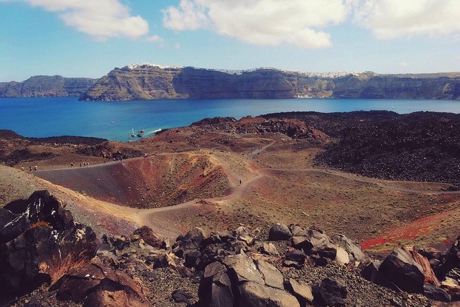 Santorini Volcanic Islands Cruise: Volcano,Hot Springs,Thirassia and Oia Sunset - Getting There: Pickup Times and Why Being Early Matters