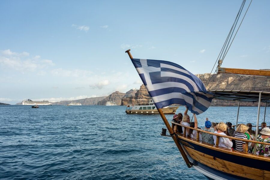 Santorini: Volcanic Islands Cruise with Hot Springs Visit - Thirassia bay break: a second swim and a calmer rhythm