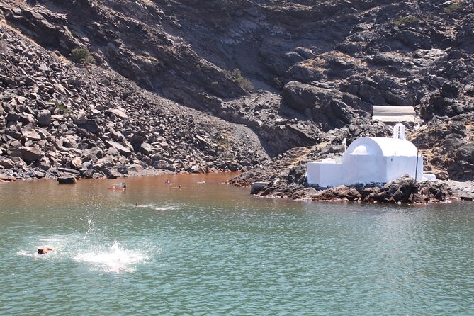 Santorini - Volcano and Hot springs Boat Trip with Bus Transfer - Who Should Book This Volcano and Hot Springs Trip