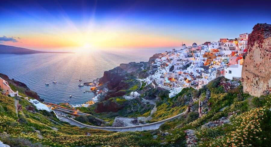 Santorini: Volcano and Hot Springs Sunset Dinner Cruise - Should you book this Santorini volcano and hot springs sunset cruise?