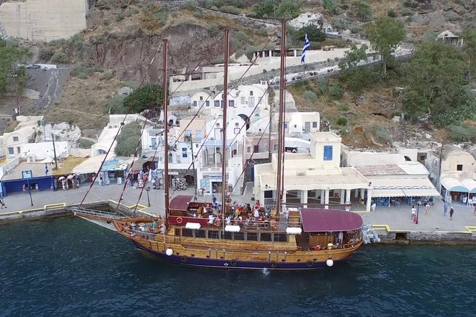 Santorini Volcano Sunset Cruise with Dinner - Food and drinks onboard: what you get, and the small pain points