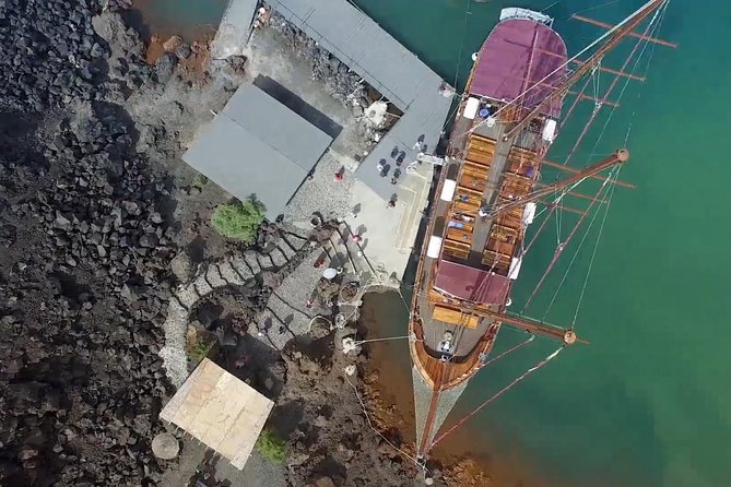 Santorini Volcano Tour with Oia Sunset - Palea Kameni hot springs: short stop, do it well