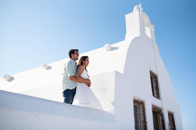 Santorini Walking Tour with a Personal Photographer - Getting the best results: practical tips that come straight from common issues