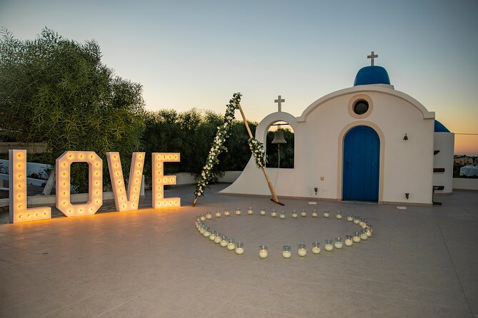 Santorini wedding propose - Photo session around the island: how to get shots you will love later