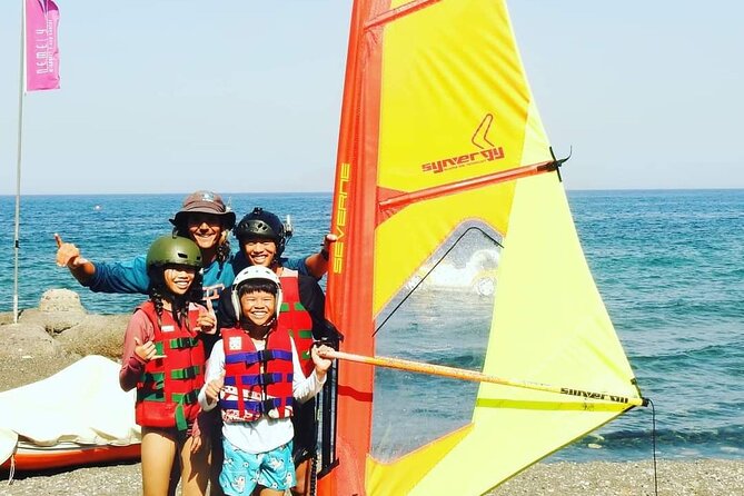 Santorini Windsurfing lessons - What you learn first, and how you get fast progress