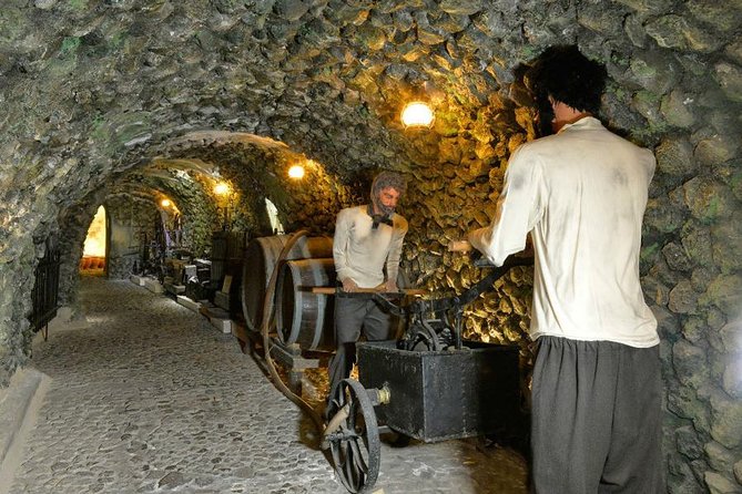 Santorini wine roads Half day - Meeting at Museum of Prehistoric Thera and Getting Pickup Done Right