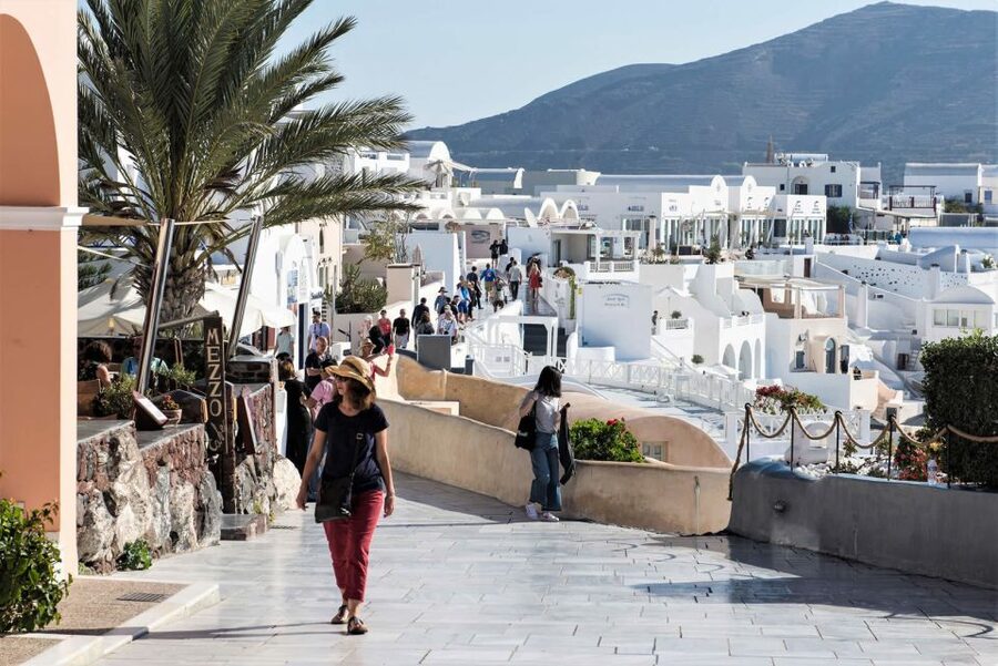 Santorini without Barriers: Accessible 5-Hour Private Tour - Why this accessible Santorini plan feels easier than self-guided sightseeing