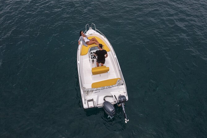 Self-Drive License-Free Boat Rental in Santorini from Vlichada - Entering Santorini From the Water, Without Waiting for a Group