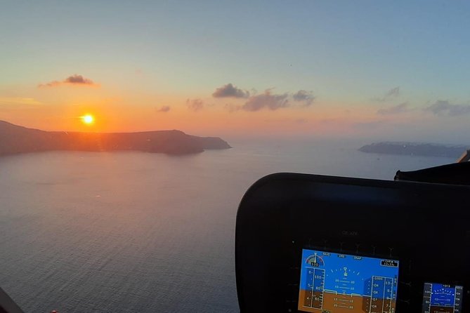 Shared Helicopter Tour Santorini 20 minutes - 2 passengers - Weather, weight limit, and who this tour fits best