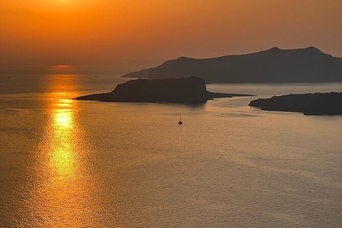 Skip Gondola Shore Excursion: No Cable Car, Water Taxi Provided! - Price and value for a 6-hour Santorini highlights route