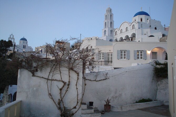 Top Sights of Santorini with Wine Tasting and Sunset in Oia - Perissa Black Sand Beach: Swimming Time and Lunch Views