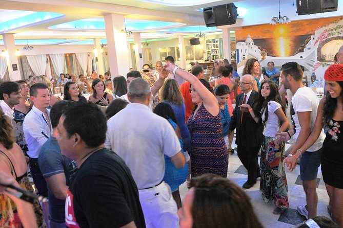 Traditional Greek Night live Music & Dinner Show in Santorini - Getting there in Santorini, Kamari location without hotel pickup