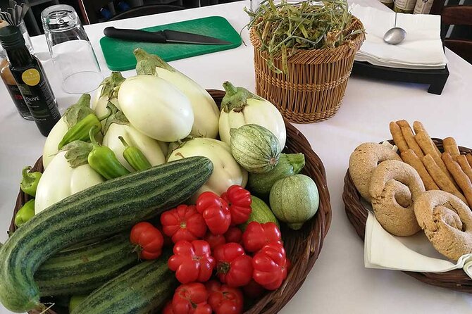 Traditional Kouzina Santorini Cooking Experience - Where this fits best in your Santorini trip