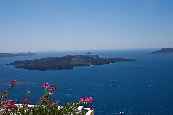 Visit the Highlights of Santorini island. - Red Beach: the quick photo break that feels different