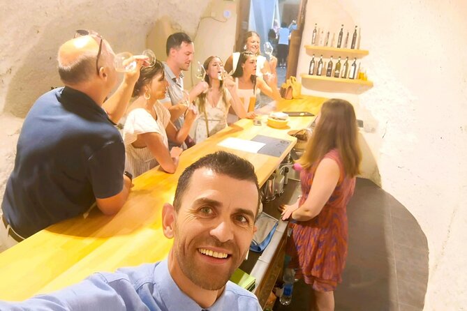 Wine Tasting & Highligh Experience in Santorini - 5 hours, 2 wineries, and a private vehicle that actually matters