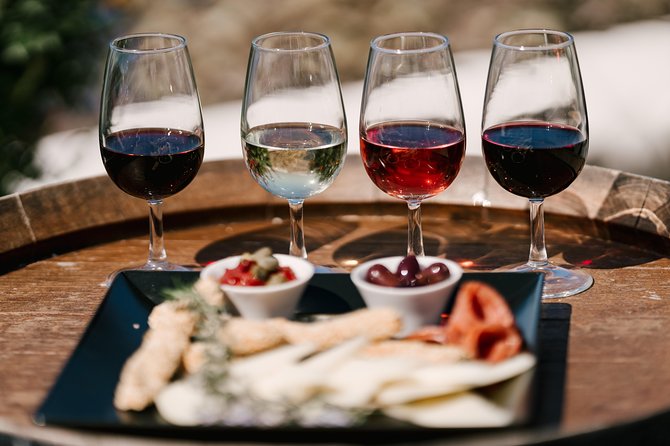 Wine Tour Santorini - The tasting experience, what you actually get for your money