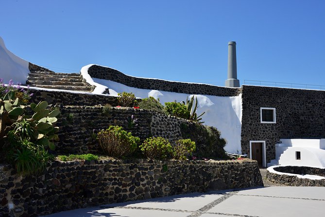 Wine Tour Santorini - Should you book the Wine Tour Santorini from Kamari?
