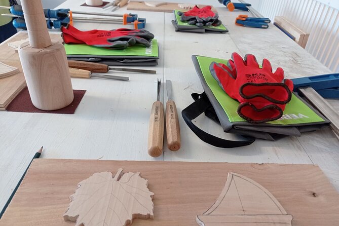 Woodcarving Workshop in Santorini - Key points at a glance